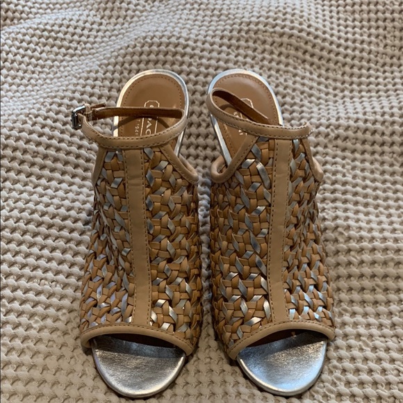 COACH Chic Woven Tan and Silver Women's Sandals 4’ Heel - Picture 1 of 8